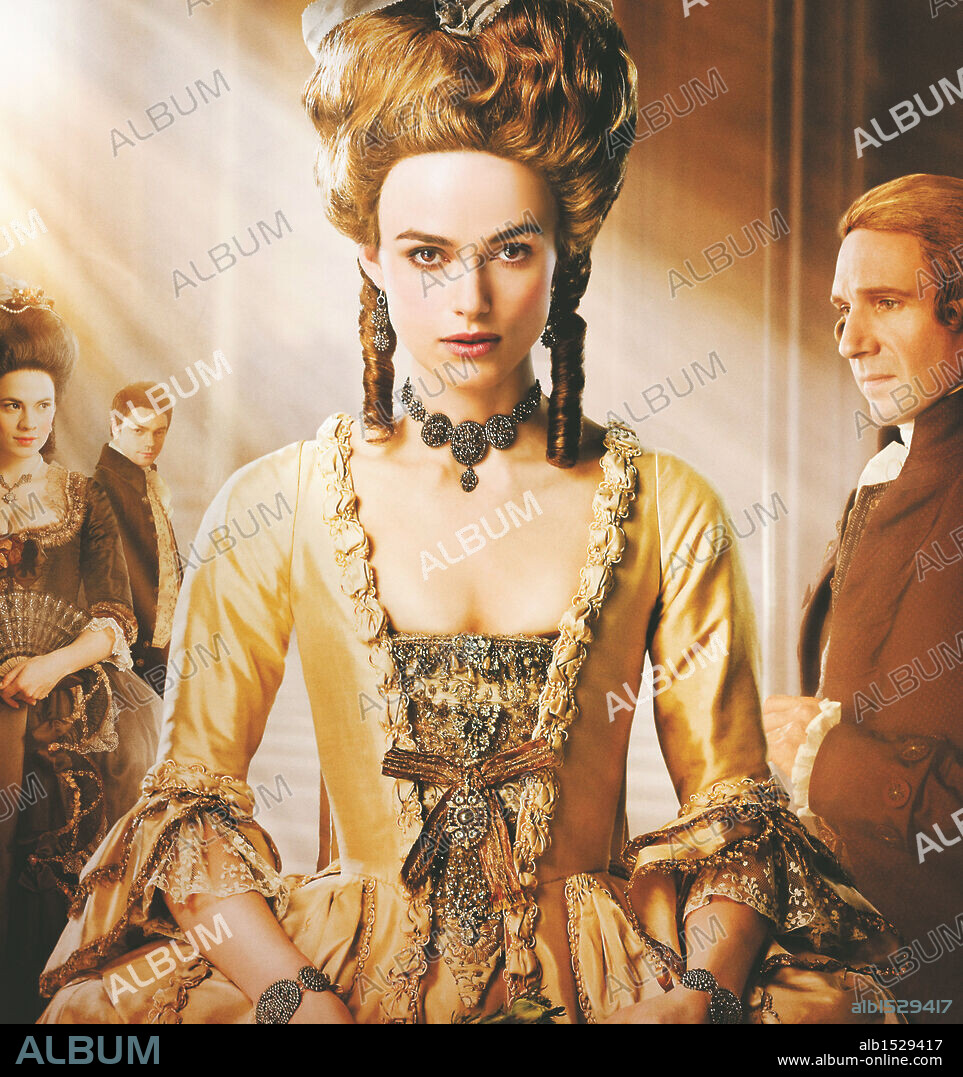 Poster of THE DUCHESS, 2008, directed by SAUL DIBB. Copyright PARAMOUNT VANTAGE/PATHE/BBC FILMS/PATHE RENN PRODUCTIONS.