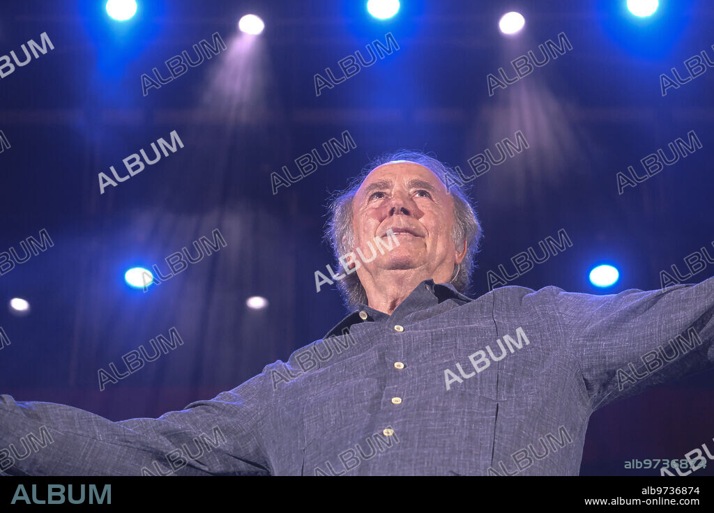 Sevilla, 07/09/2022. Concierto de Joan Manuel Serrat en la real Maestranza. Foto: J.M. Serrano Archsev.