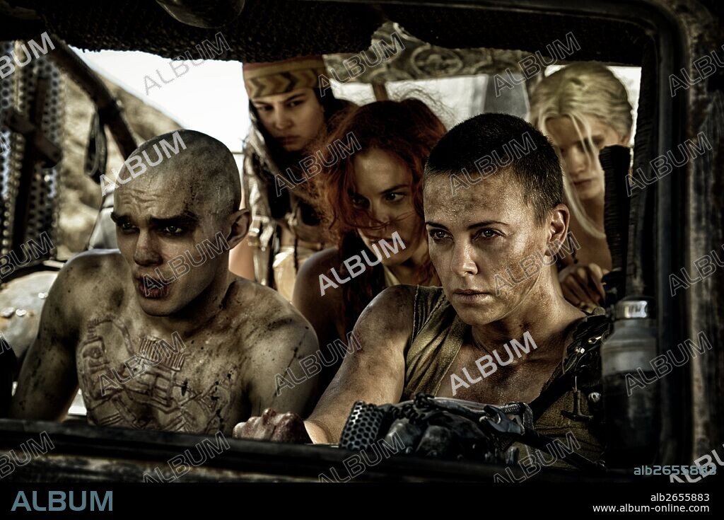 CHARLIZE THERON, COURTNEY EATON, NICHOLAS HOULT and RILEY KEOUGH in MAD MAX: FURY ROAD, 2015, directed by GEORGE MILLER. Copyright VILLAGE ROADSHOW / BOLAND, JASIN.