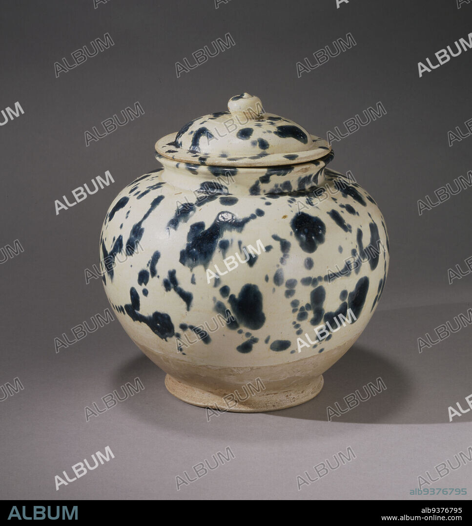 Covered Jar, Chinese, Tang dynasty, 618907, 8th century, Earthenware with white slip and splashed blue glaze, China, Asia, Ceramics, containers, 8 7/8 x 8 1/8 in. (22.5 x 20.6 cm).