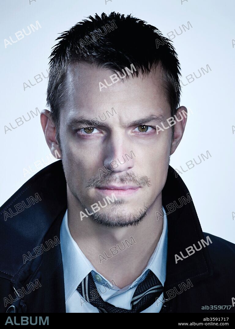 JOEL KINNAMAN en THE KILLING, 2011, dirigida por VEENA SUD. Copyright FOX TELEVISION STUDIOS.