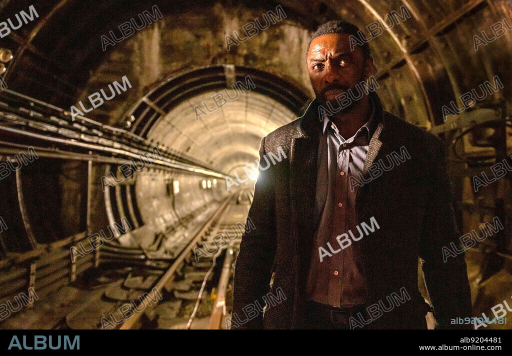 IDRIS ELBA en LUTHER: CAE LA NOCHE, 2023 (LUTHER: THE FALLEN SUN), dirigida por JAMIE PAYNE. Copyright BBC STUDIOS.