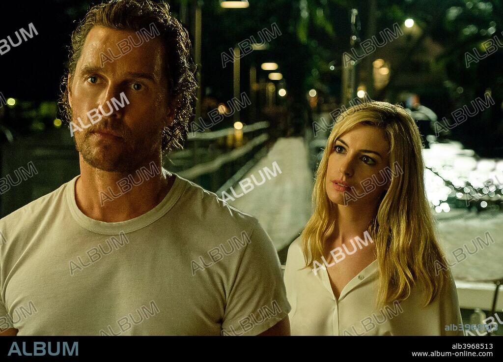 ANNE HATHAWAY y MATTHEW McCONAUGHEY en SERENITY, 2018, dirigida por STEVEN KNIGHT. Copyright IM GLOBAL/SHOEBOX FILMS.