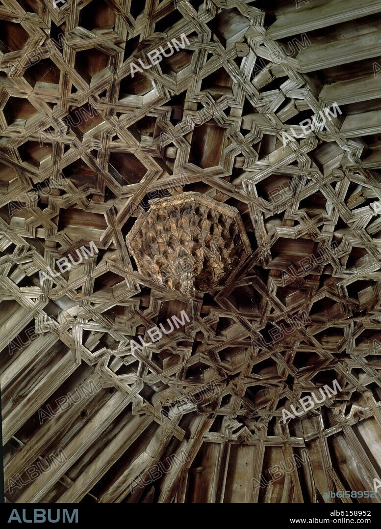 ARTESONADO MUDEJAR (PINA DE MOCARABES).