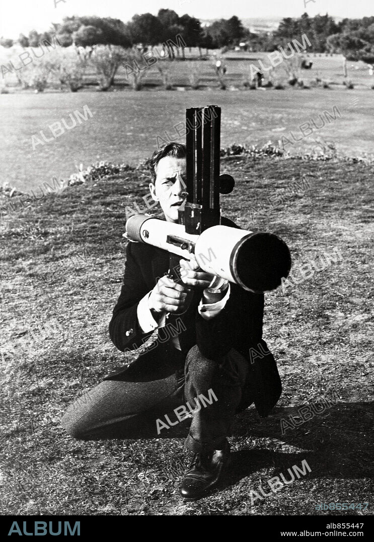 ROD DANA in SICARIO 77, VIVO O MORTO, 1968, directed by MINO GUERRINI. Copyright ADELPHIA FILM.