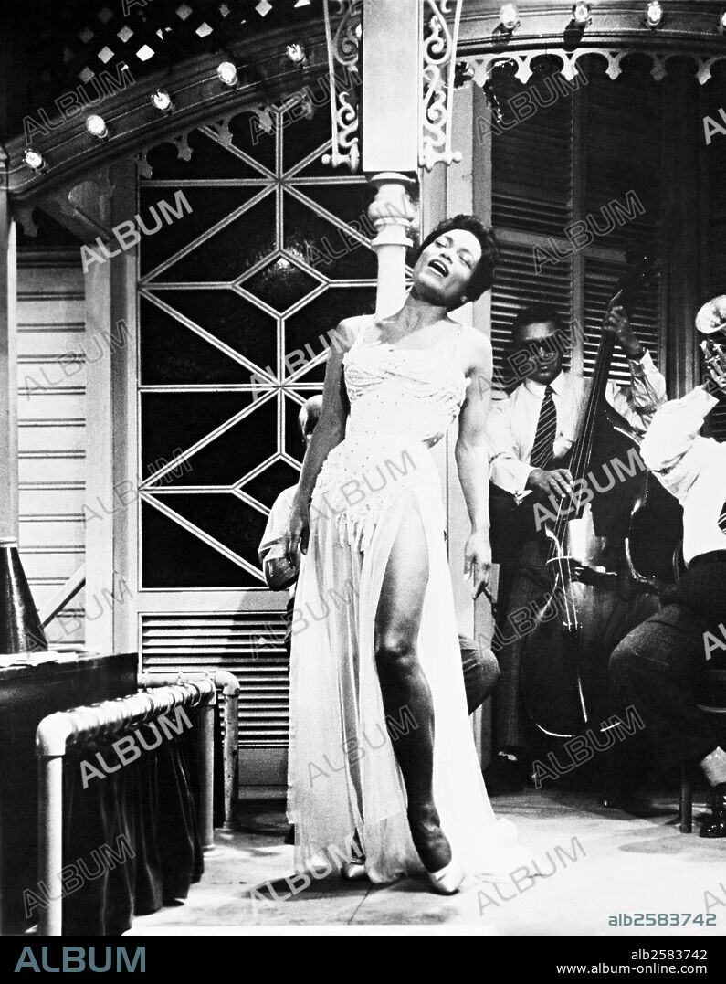 EARTHA KITT in ST. LOUIS BLUES, 1958, unter der Regie von ALLEN REISNER. Copyright UNITED ARTISTS.