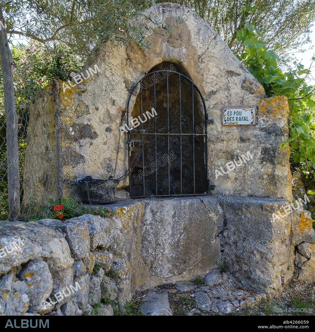 Es Pou des Rafal, Galilea, Puigpunyent, Mallorca, balearic islands, Spain.