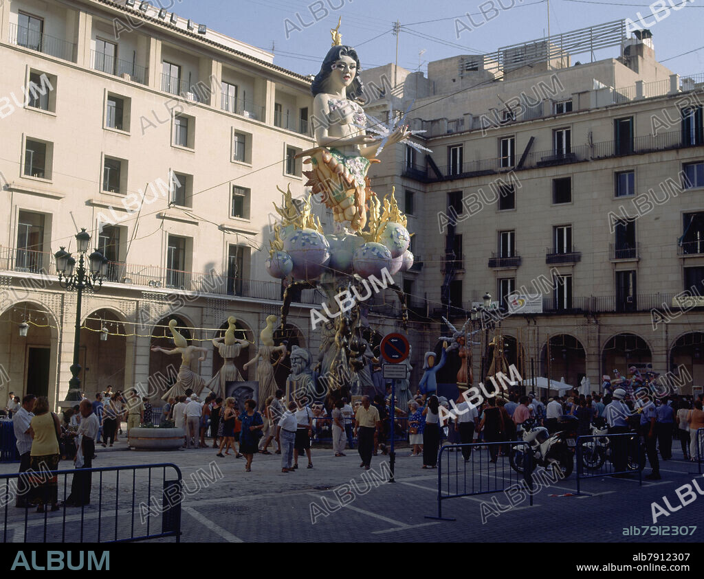 FALLA - NINOT.