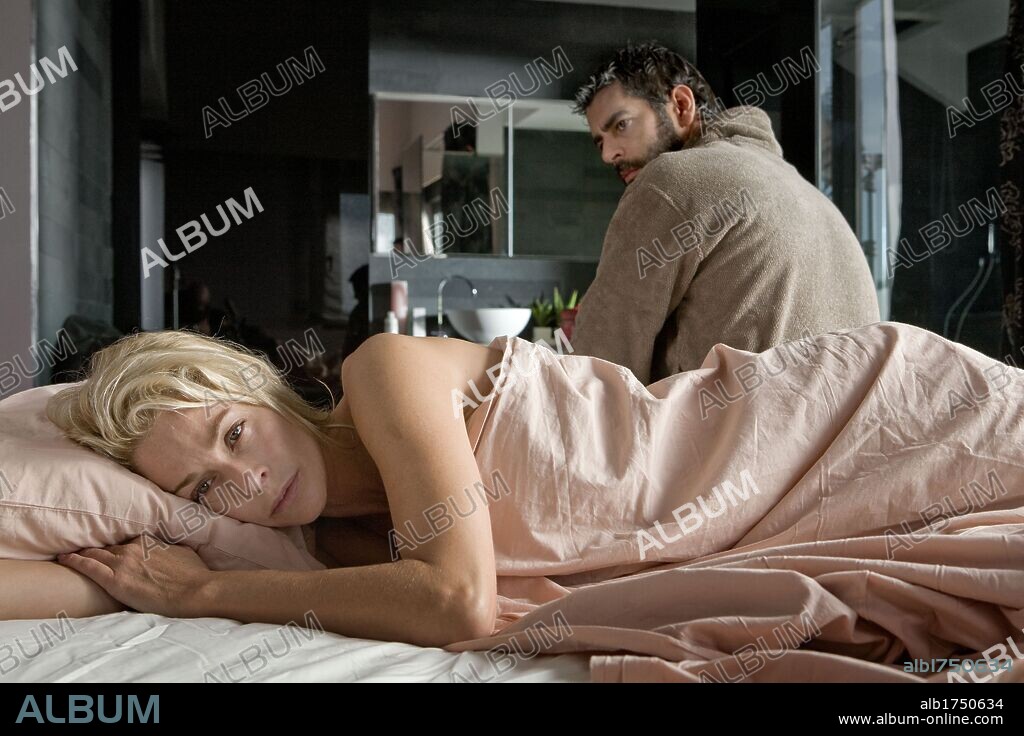 BELEN RUEDA y EDUARDO NORIEGA en EL MAL AJENO, 2009, dirigida por OSKAR SANTOS GOMEZ. Copyright HIMENOPTERO/MOD PRODUCCIONES/SOGECABLE/ TELECINCO CINEMA.
