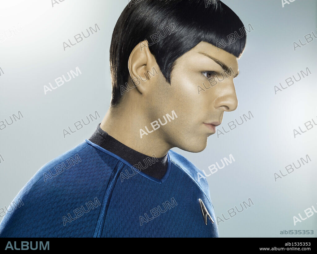 ZACHARY QUINTO en STAR TREK, 2009, dirigida por J. J. ABRAMS. Copyright PARAMOUNT PICTURES.