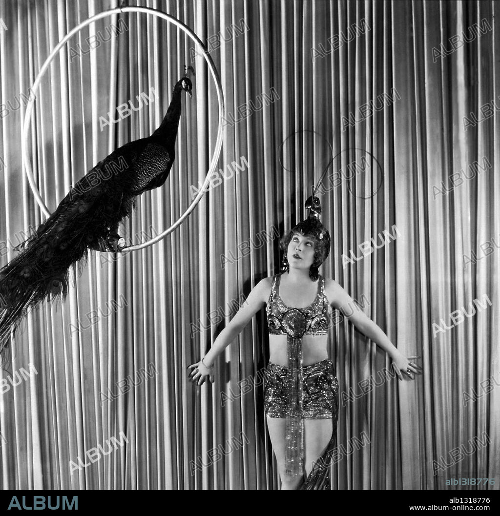 MAE MURRAY in PEACOCK ALLEY, 1922, directed by ROBERT Z. LEONARD. Copyright TIFFANY PRODUCTIONS.