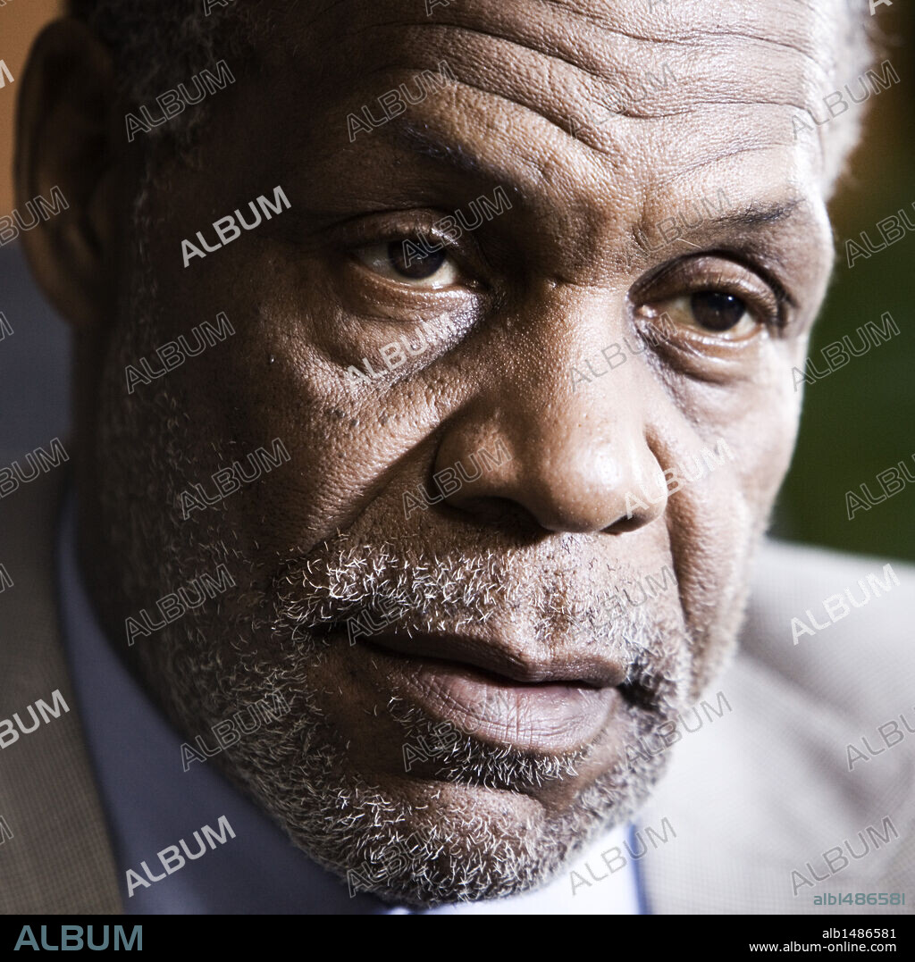 DANNY GLOVER en DE MAYOR QUIERO SER SOLDADO, 2010, dirigida por CHRISTIAN MOLINA. Copyright CANONOGO FILMS.