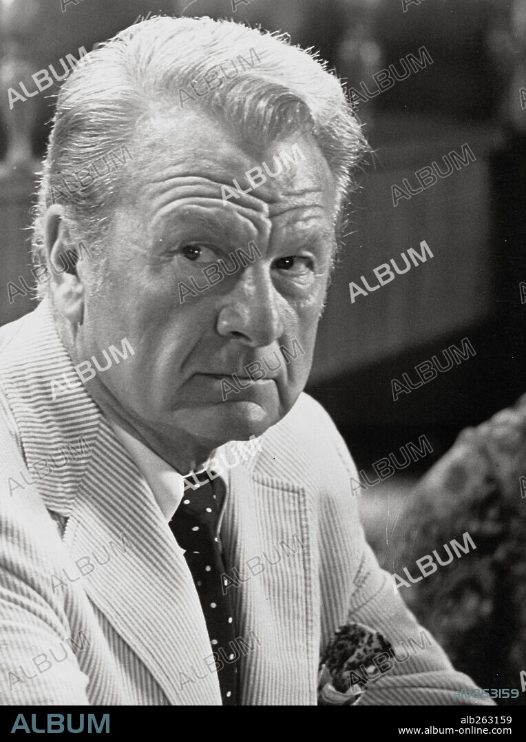 EDDIE ALBERT in THE HEARTBREAK KID, 1972, directed by ELAINE MAY. Copyright 20TH CENTURY FOX.