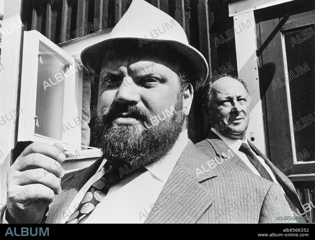 1971.. Orig. bildtext...TV Baddjävlar Lars Molin, Christian Lund. Anm. Författare Regissörer Skådespelare Manus Lars Molin, regissör Christian Lund Publ. i Etermediernas bok Finrummet och lekstugan sid.271, Tusen svenska klassiker s.300 CD237 persons: CHRISTIAN LUND*;LARS MOLIN*;ERNST GÜNTHER;MANNE GRÜNBERGER sites: SVERIGE.