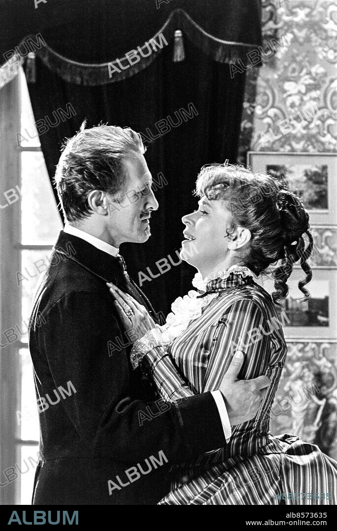 1967-08-10.. HOLLÄNDARN. Opera för TV av Ingvar Lidholm efter motiv från August Strindbergs skådespel, i regi av Åke Falck.. Sänt första gången 1967-12-10.. Här ses Erik Saedén, operasångare (basbaryton), i rollen som Holländaren, och Elisabeth Söderström, opera- och konsertsångerska (sopran), i rollen som Lilith. Foto: Bertil S-son Åberg / RiR / SVT / Kod: 5600. Bild och reportage publ. i RiR 50/67 sid. 12-13.. RiR 18668 sv/v neg. Profiler.