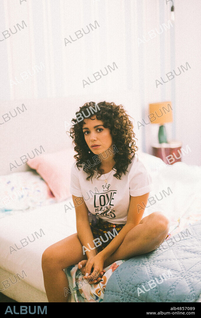 CAROL ROVIRA en LUIMELIA, 2020. Copyright DIAGONAL TV / VENENOSO, LALO.