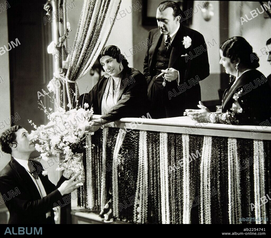 PELICULA : MARIA DE LA O , 1936. BASADA EN LA NOVELA HOMONIMA DE RAFAEL DE LEON. DIRECTOR , FRANCISCO ELIAS. ACTORES , PASTORA IMPERIO.