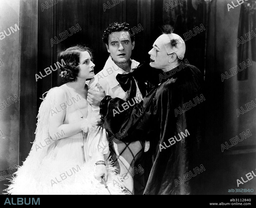 JOHN GILBERT, LON CHANEY and NORMA SHEARER in HE WHO GETS SLAPPED, 1924, directed by VICTOR SJOSTROM. Copyright M.G.M.