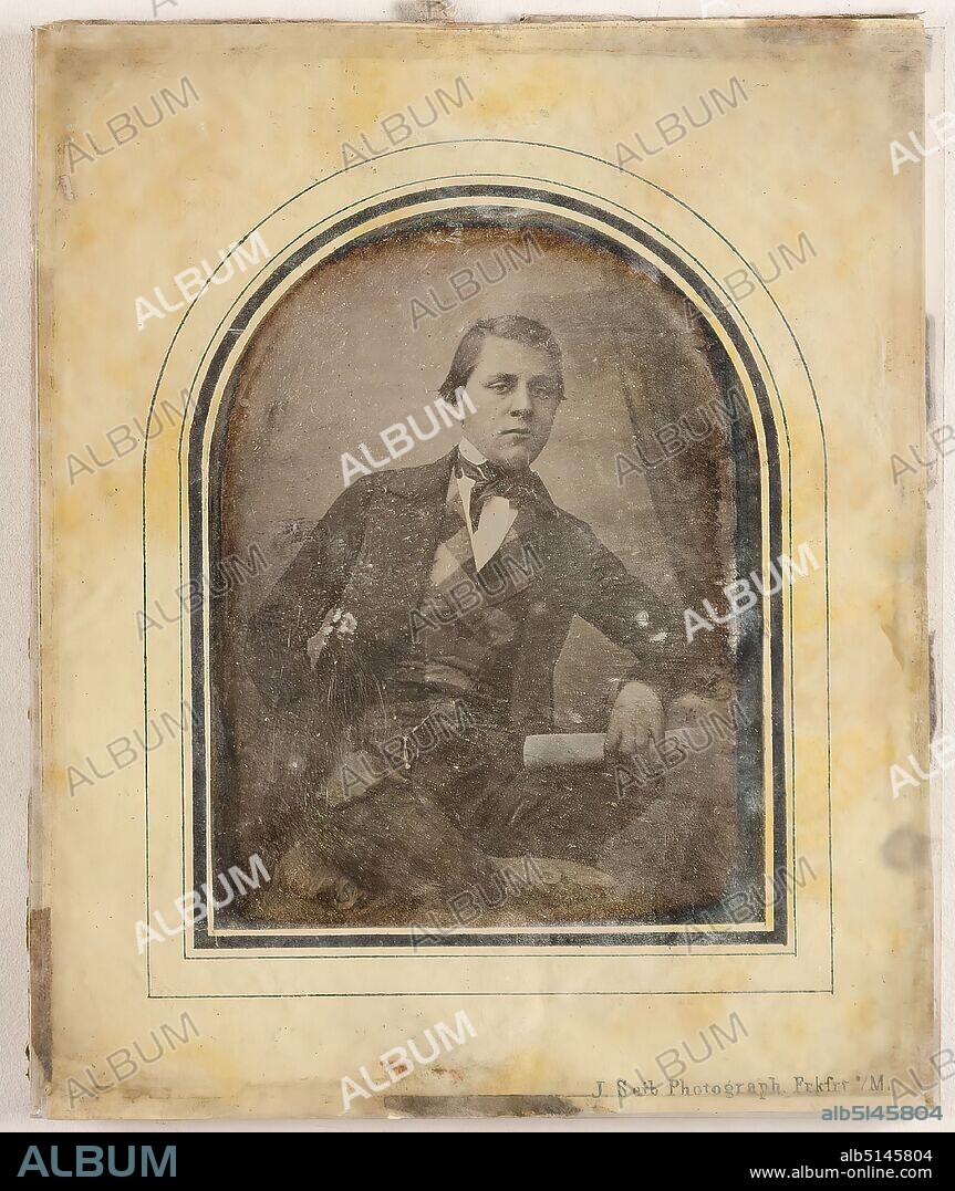 Jacob Seib, man, Daguerreotype, picture size: height: 10,20 cm; width: 7,70 cm, inscribed, imprinted: photographer, place, portrait photography, young man, adolescent, half-length portrait, seated figure.