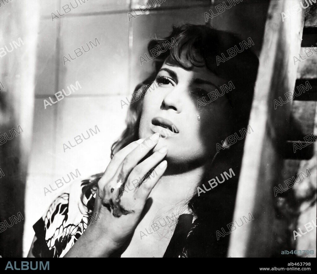 SILVANA MANGANO en ARROZ AMARGO, 1949 (RISO AMARO), dirigida por GIUSEPPE DE SANTIS. Copyright LUX/DE LAURENTIIS.