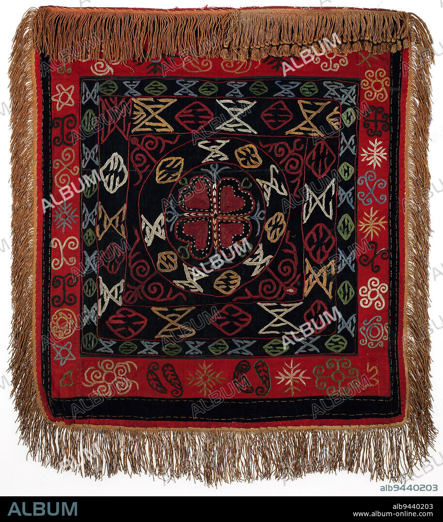 Tent hanging, 20th century, 37 x 36 in. (93.98 x 91.44 cm), Silk, cotton; chain stitch, detached chain stitch, cretan stitch, back stitch, open chain stitch, Qoraqalpog'iston / Uzbekistan, 20th century.