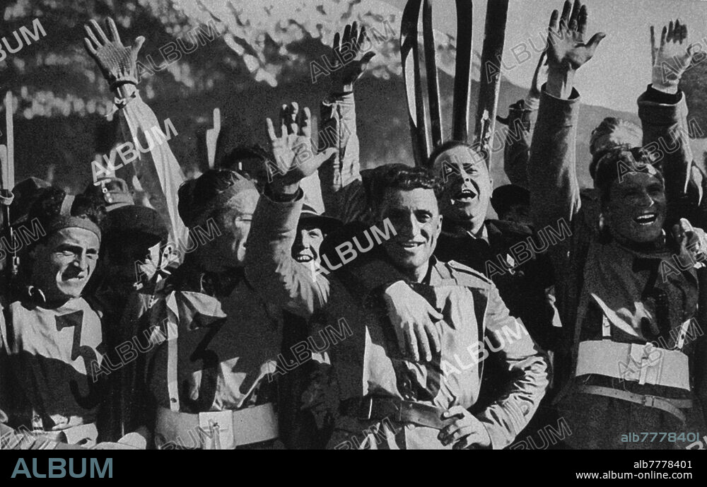CROSS-COUNTRY SKIING - IV Winter Olympics, Garmisch Partenkirchen 1936. The Italian Fiamme Verdi team won the 1st gold medal in the demonstration race (not counted in the medal) of "military patrol", with a time of 2h, 28 ', 35 ": Captain Enrico Silvestri (12 May 1896 - 1977), Sergeant Luigi Perenni (Italianization of Alois Prenn, 6 June 1913 - 28 August 1943), soldiers Stefano Sertorelli (24 December 1911 - 17 December 1994) and Sisto Scilligo (1911 - 1992) It was a very tough race, 25 km with 840 meters in altitude to go with a rifle and mountain bag for the total weight of 10 kg per person, the success of which was much sought after by both Germany and the Nordic countries, Finland in particular. Against all expectations, the Italian team outperformed foreign competition and won the Olympic title by entering history. Germany, February 14, 1936.