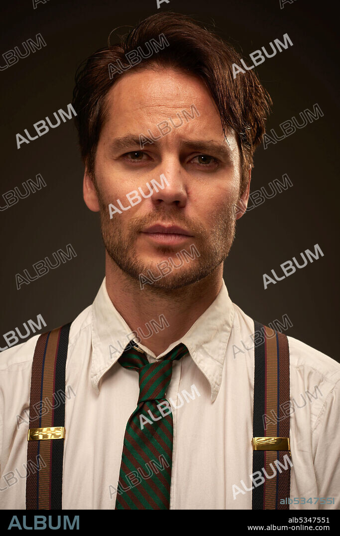 TAYLOR KITSCH in IM SCHATTEN DER MÖRDER - SHADOWPLAY, 2020 (SHADOWPLAY), unter der Regie von BJÖRN STEIN und MANS MARLIND. Copyright BRON STUDIOS.