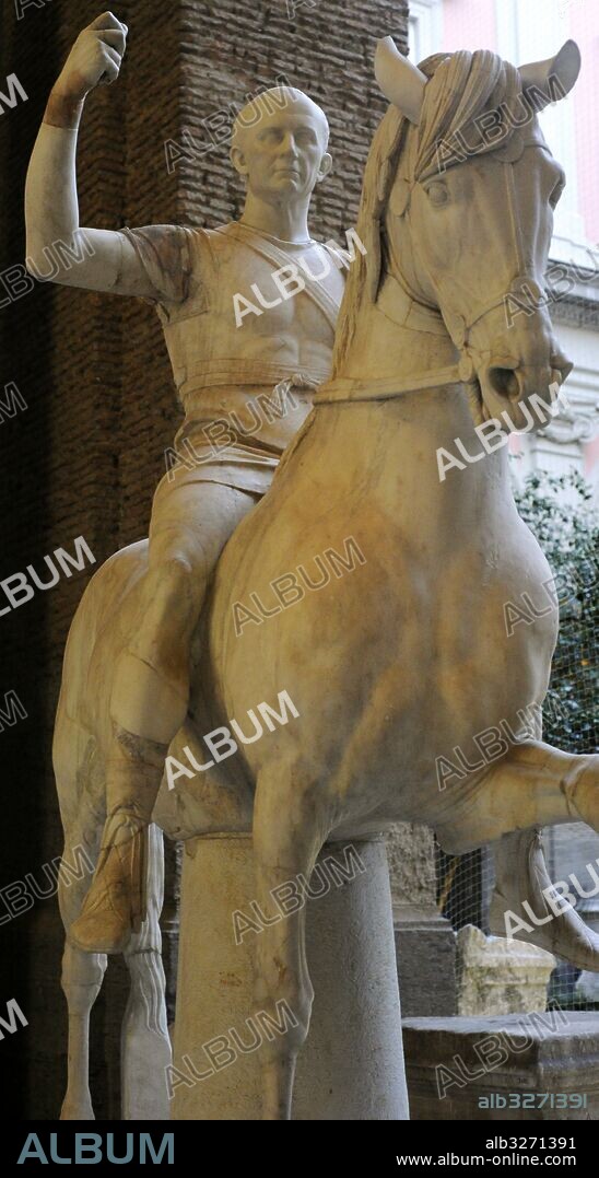 Marcus Nonius Balbus (Siglo I d. C). Polïtico romano de Pompeya. Proconsul y pretor de Herculano. Escultura ecuestre procedente del Forum de Herculano. Donado por los habitantes de Herculano. Museo Arqueológico Nacional. Nápoles. Italia.