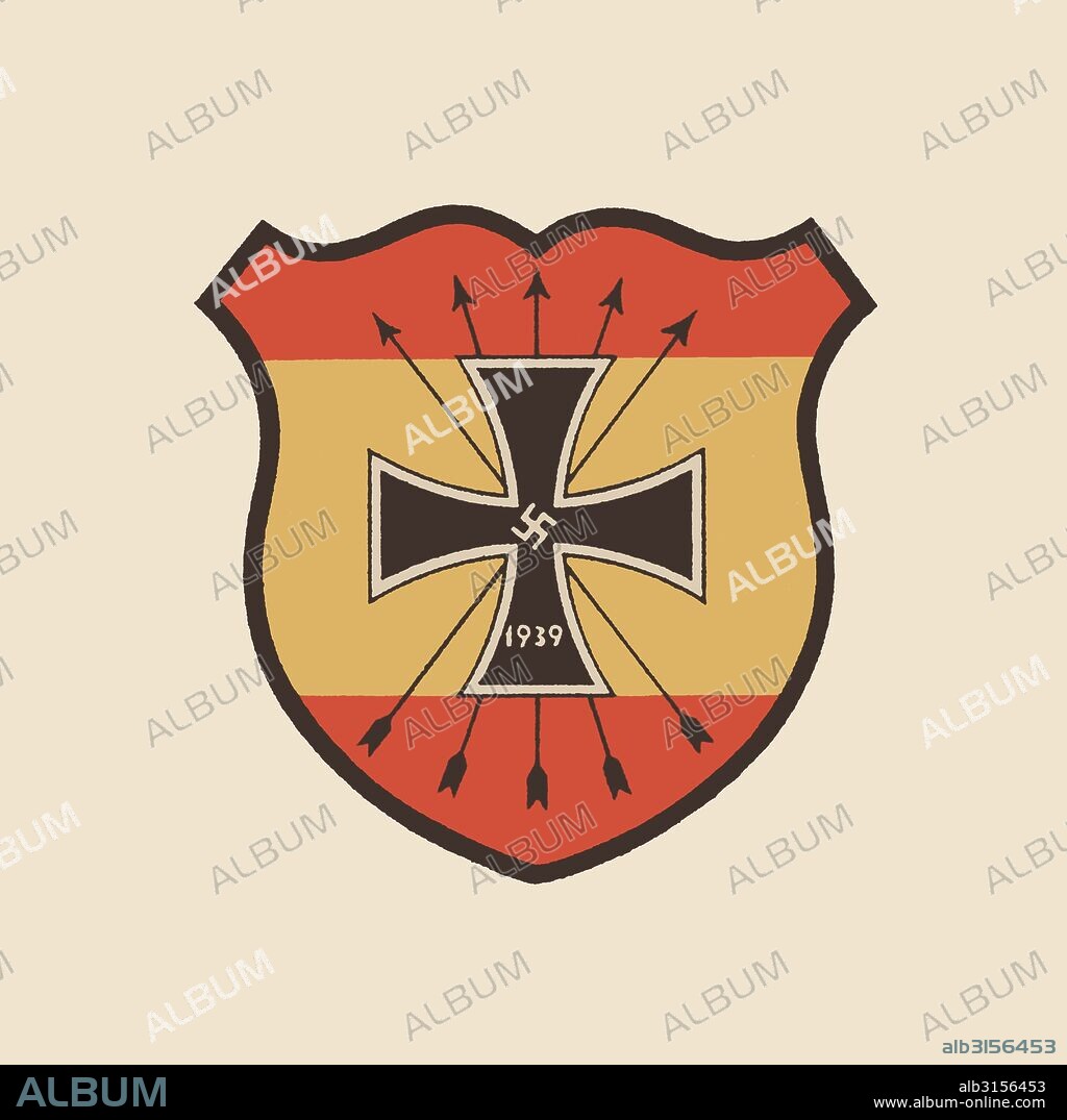 División Azul en Alemania en 1942 (Segunda Guerra Mundial). Emblema de la División Azul con la cruz gamada.