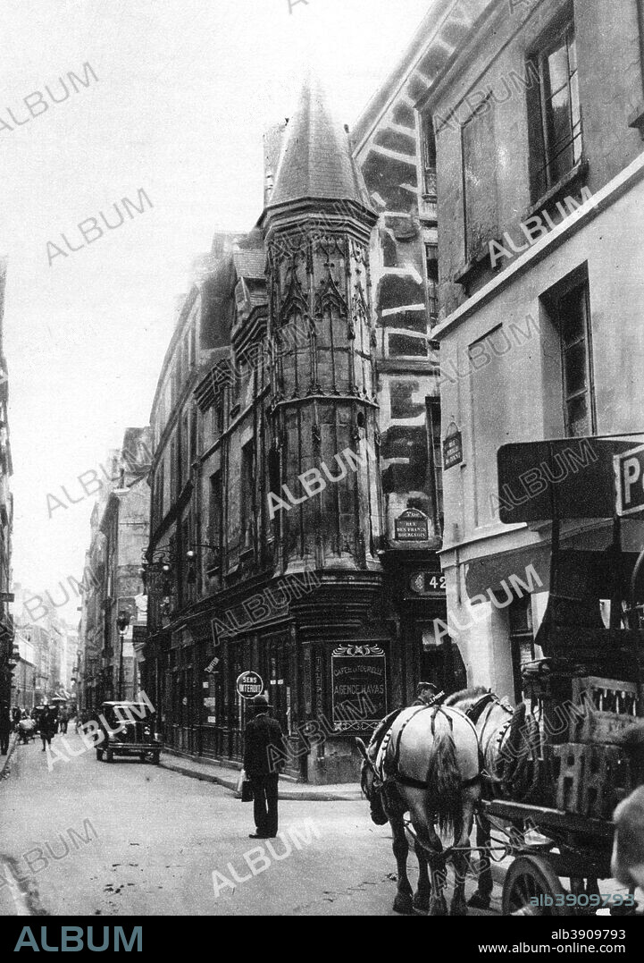 Rue Vieille du Temple, Hotel Barbette, Paris, 1931. Taken from the book Paris by Ernest Flammarion, 1931.