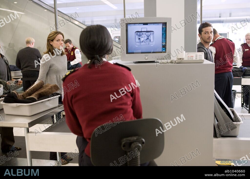 MICHELLE MONAGHAN and SHIA LABEOUF in EAGLE EYE, 2008, directed by D. J. CARUSO. Copyright DREAMWORKS / NELSON, RALPH.
