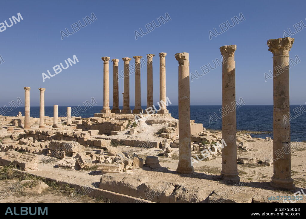 Roman site of Sabratha, UNESCO World Heritage Site, Tripolitania, Libya, North Africa, Africa.