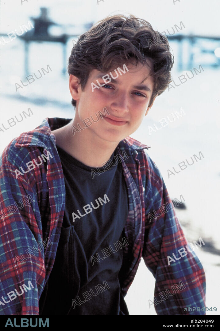 ELIJAH WOOD in FLIPPER, 1996. Copyright UNIVERSAL PICTURES.