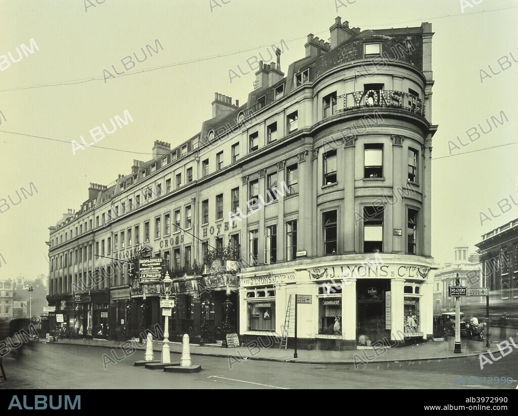Lyons Corner House & Golden Cross Hotel, 450-460 Strand, London, September 1930.