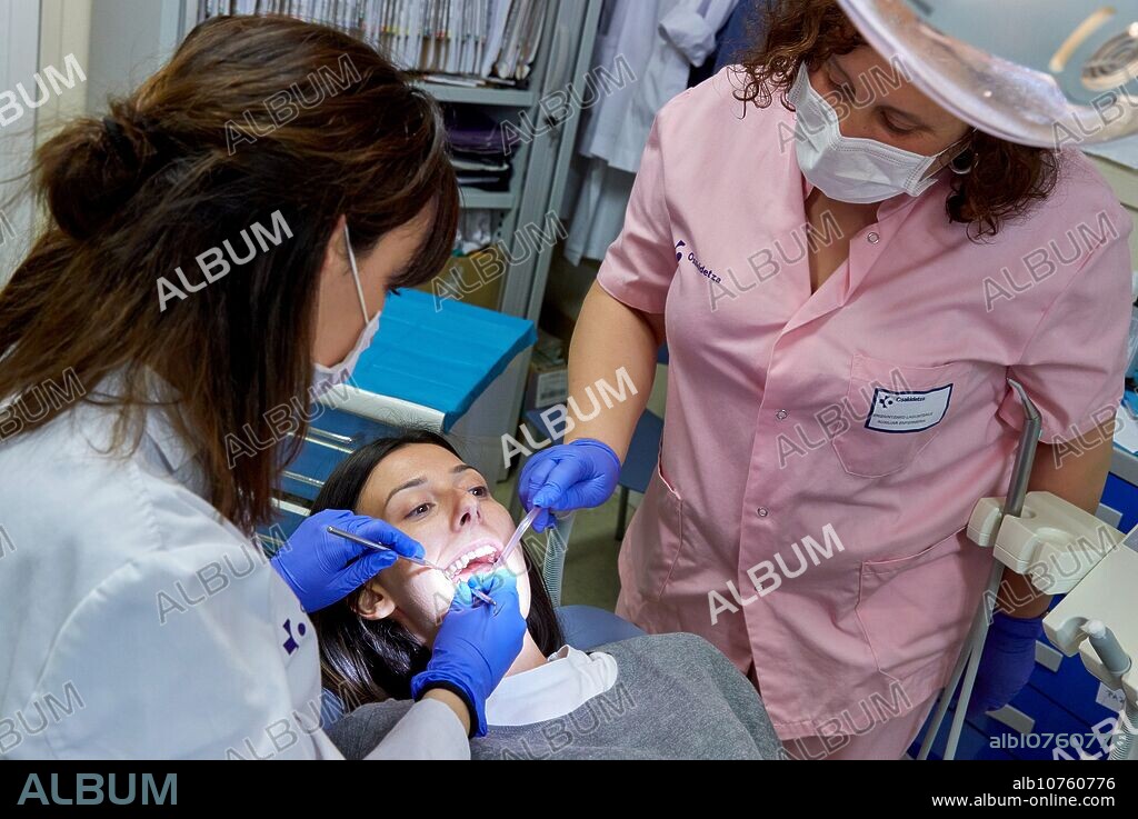 Dentist, PADI, Children's Dental Assistance Program, Gros Health Center, Hospital Donostia, San Sebastian, Gipuzkoa, Basque Country, Spain.