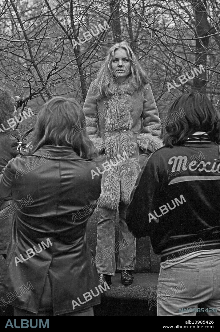 American, singer, pianist, and song writer Chi Coltrane, posing for press photos, Germany around 1975.