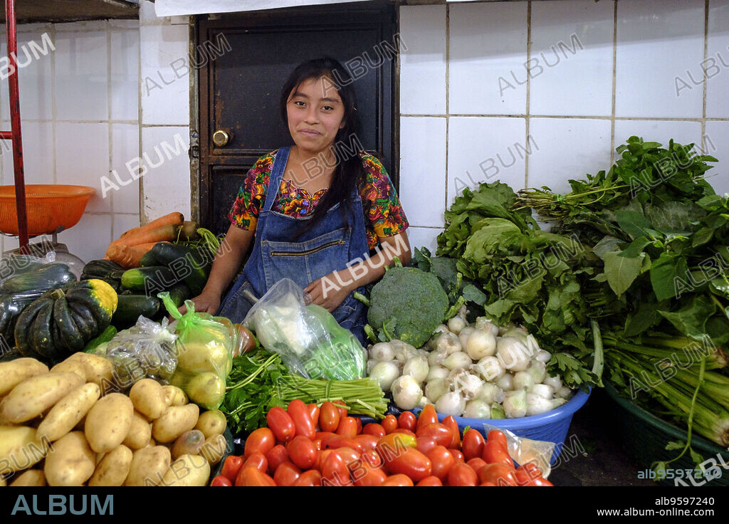 mercado central, Antigua Guatemala, departamento de Sacatepéquez, Guatemala, Central America.
