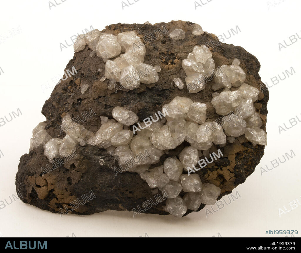 CHABAZITA. Mineral.