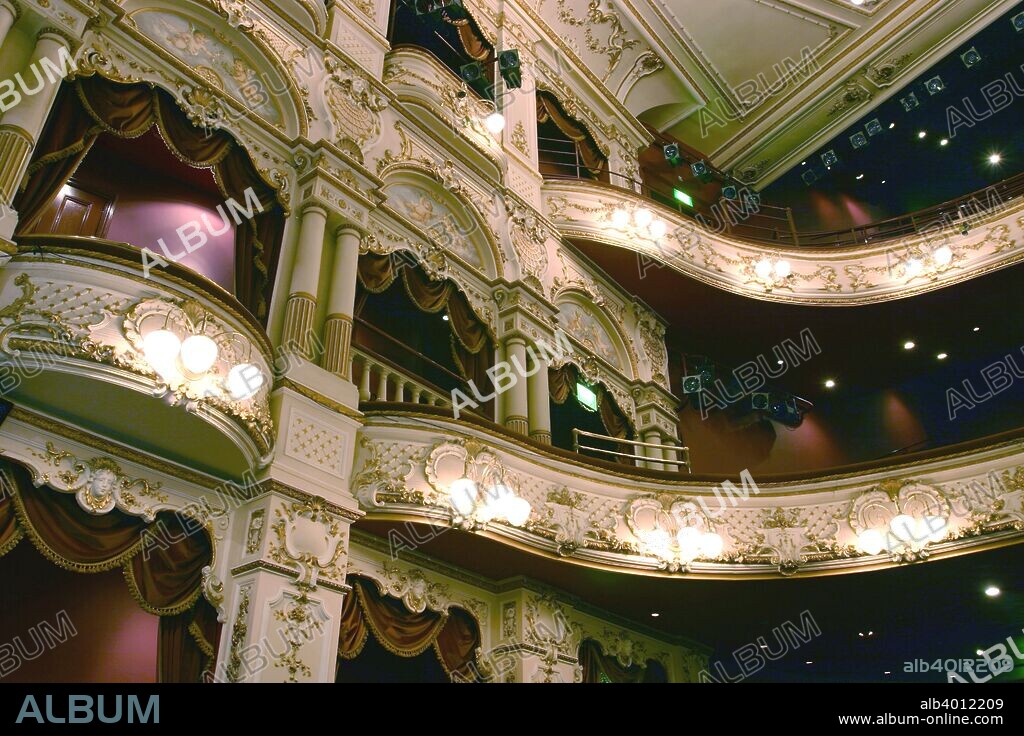 Interior of the Lyceum Theatre, Sheffield, South Yorkshire. Designed by WGR Sprague, the Lyceum is Sheffield's oldest theatre. It opened in 1897 with a production of "Carmen". The theatre closed in 1968 but re-opened again in 1990 after a major refurbishment.