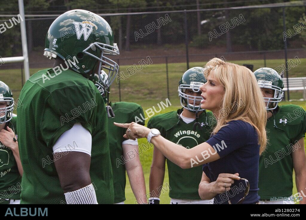 SANDRA BULLOCK en BLIND SIDE, THE [UN SUEÑO POSIBLE], 2009 (THE BLIND SIDE), dirigida por JOHN LEE HANCOCK. Copyright ALCON ENTERTAIMENT.