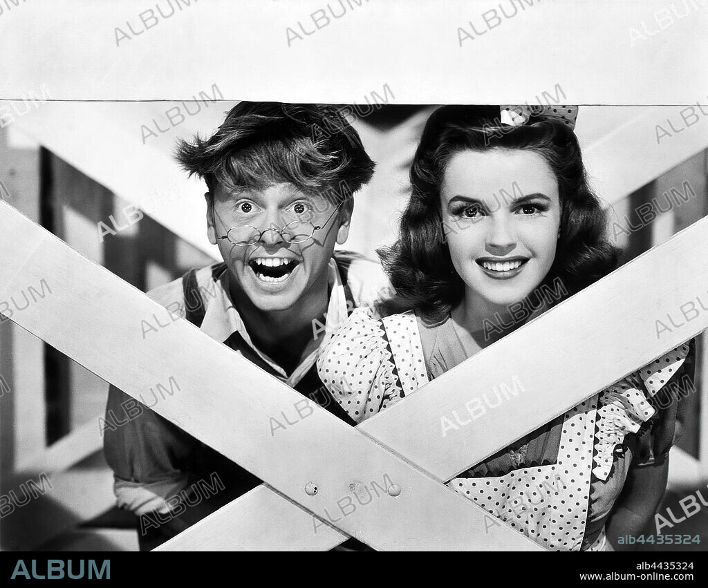JUDY GARLAND and MICKEY ROONEY in BABES ON BROADWAY, 1941, directed by BUSBY BERKELEY. Copyright M.G.M.