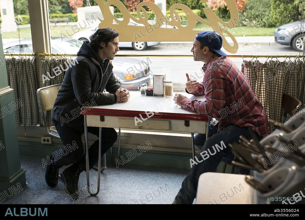 MILO VENTIMIGLIA and SCOTT PATTERSON in GILMORE GIRLS: A YEAR IN THE LIFE, 2016, directed by AMY SHERMAN-PALLADINO. Copyright WARNER BROS. TELEVISION.