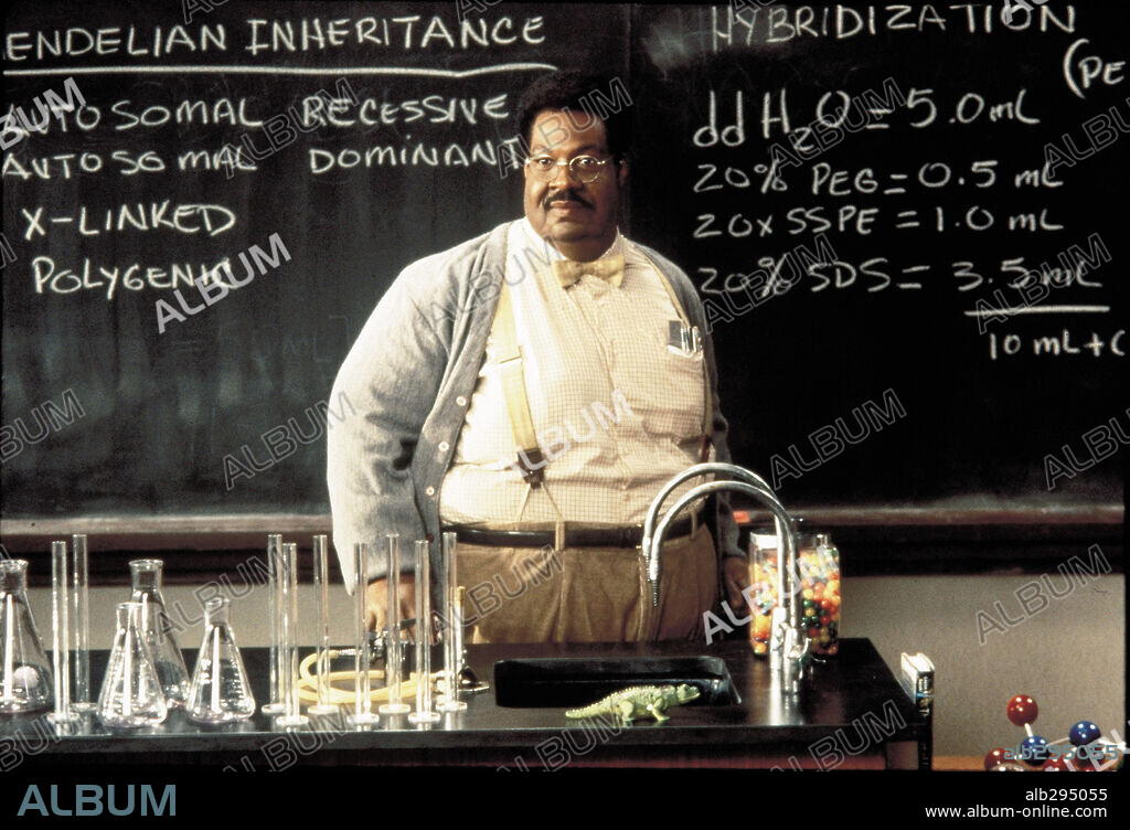EDDIE MURPHY en EL PROFESOR CHIFLADO, 1996 (THE NUTTY PROFESOR), dirigida por TOM SHADYAC. Copyright IMAGINE FILMS/UNIVERSAL / McBROOM, BRUCE.
