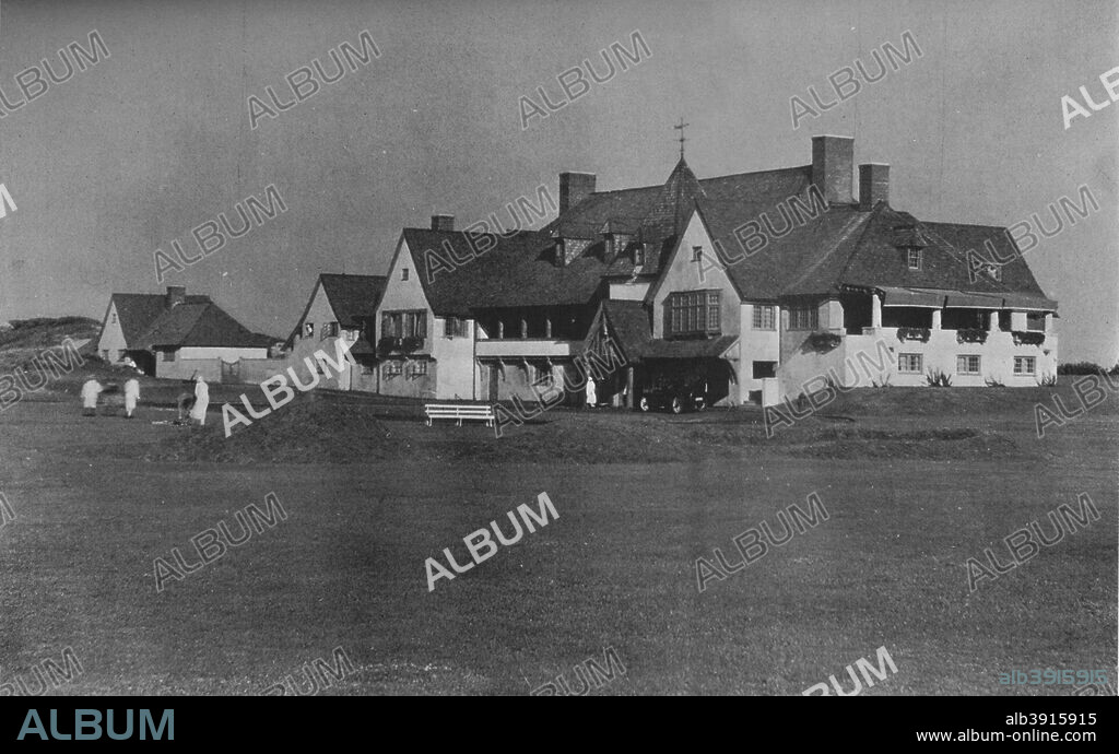 The Maidstone Club, East Hampton, New York, 1925. From The Architectural Forum Volume XLII. [Rogers and Manson, New York, 1925].