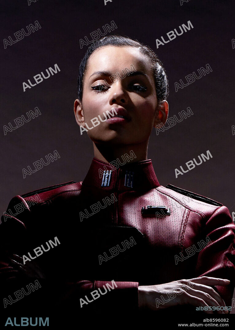 GEORGINA CAMPBELL en KRYPTON, 2018, dirigida por CIARAN DONNELLY, COLM MCCARTHY y DAVID S. GOYER. Copyright Warner Horizon Television / DC Entertainment.