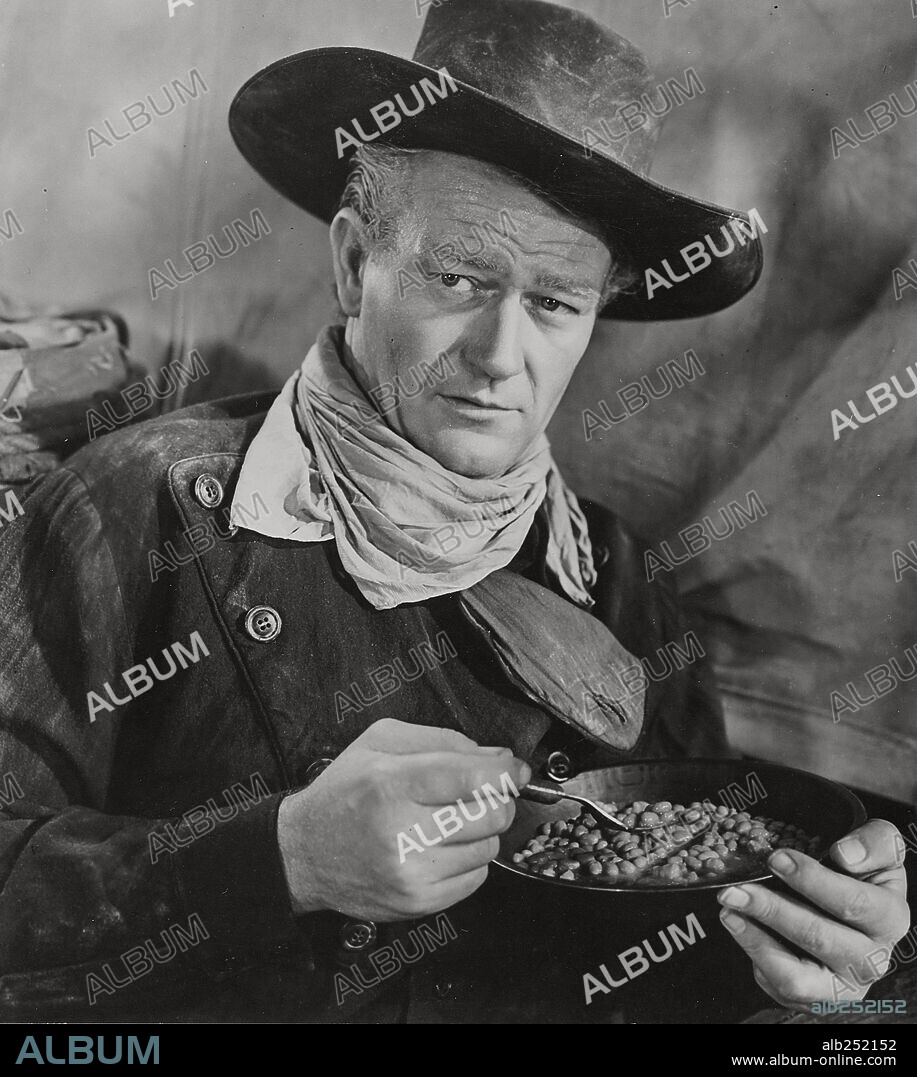 JOHN WAYNE in RED RIVER, 1948, directed by HOWARD HAWKS. Copyright UNITED ARTISTS.