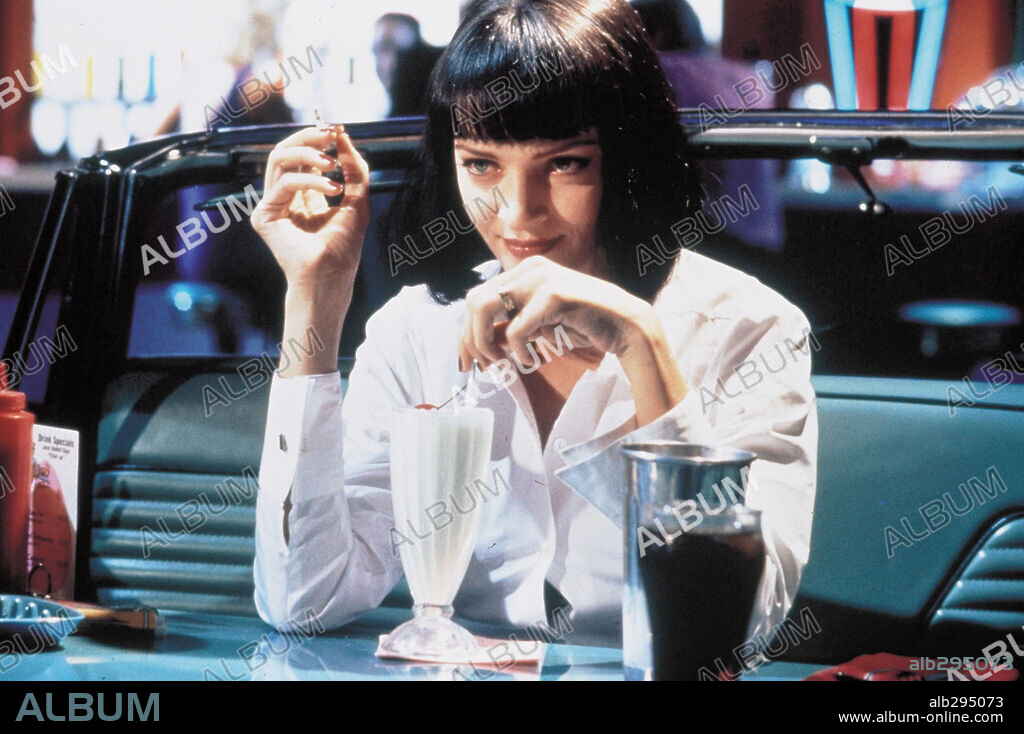 UMA THURMAN en PULP FICTION, 1994, dirigida por QUENTIN TARANTINO. Copyright MIRAMAX.
