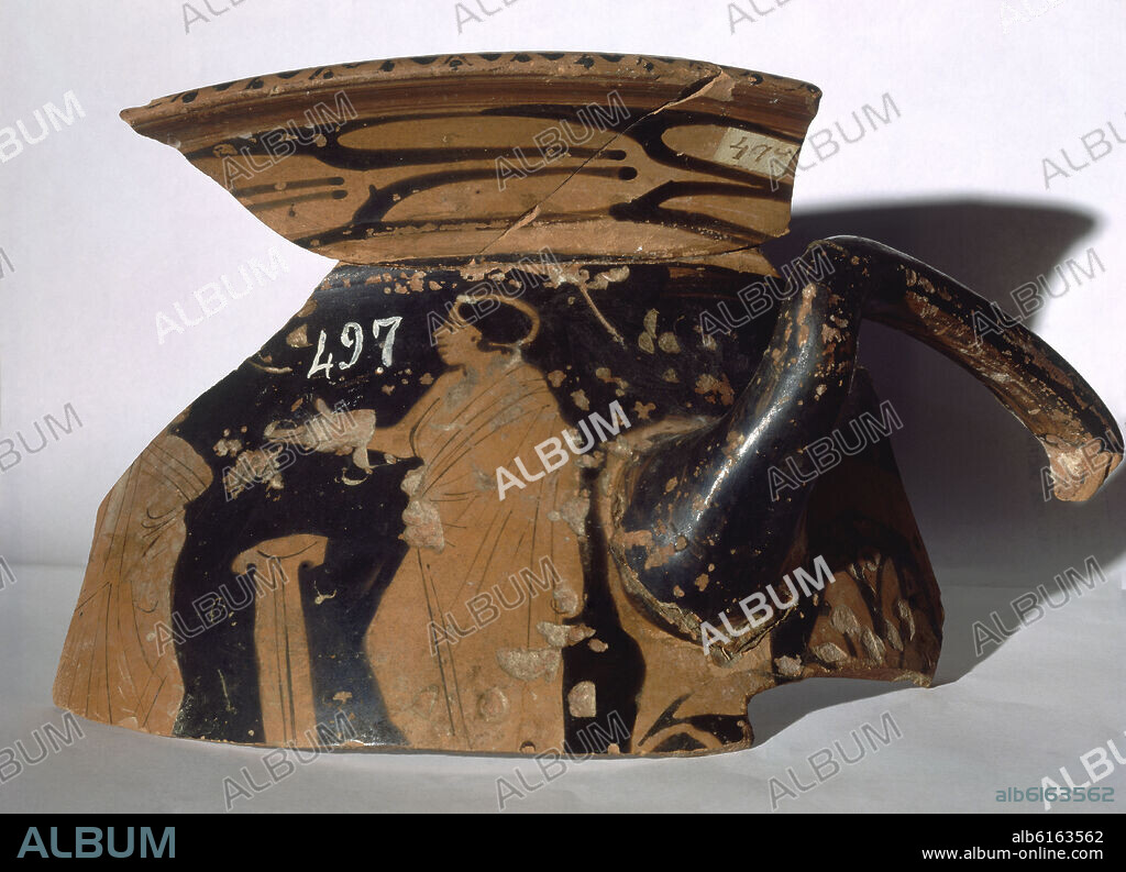 PINTOR DE LA GRIFOMAQUIA DE OXFORD. FRAGMENTO DE UNA CRATERA DE CERAMICA ATICA PROCEDENTE DE LA NECROPOLIS DE TUTUGI, GALERA, HUESCAR (GRANADA) - SIGLO IV AC.