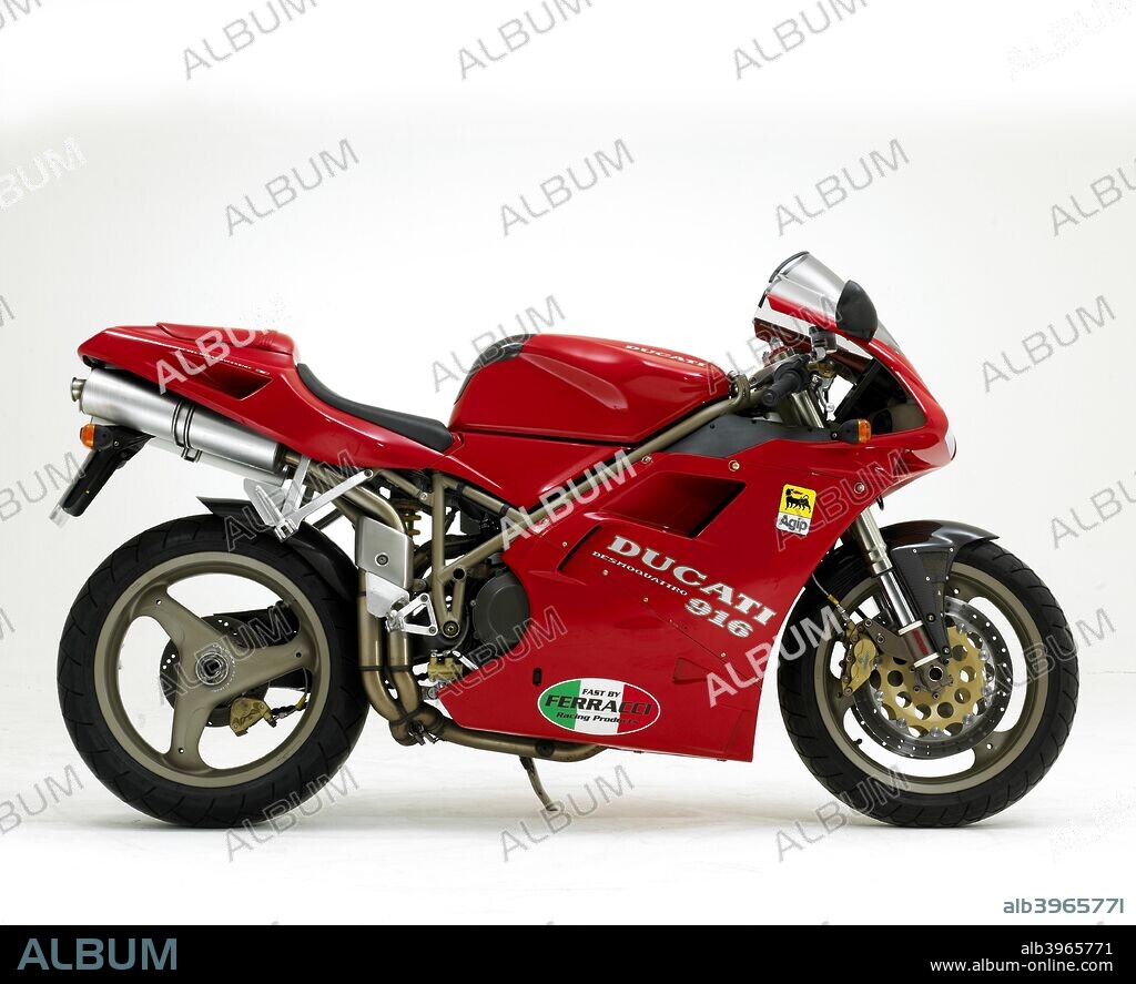 1995 Ducati 916.