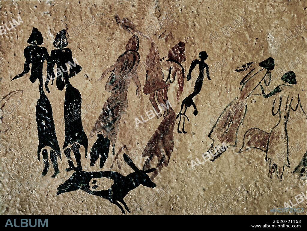 DANZA FALICA - REPRODUCCION DE LA PINTURA DE CUEVA DE LA ROCA DELS MOROS DE EL COGULL (LERIDA).